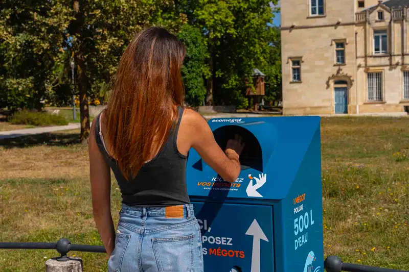 Benne mégots ville Keenat 100% sur mesure, sensibilisation, collecte, recyclage et valorisation des déchets