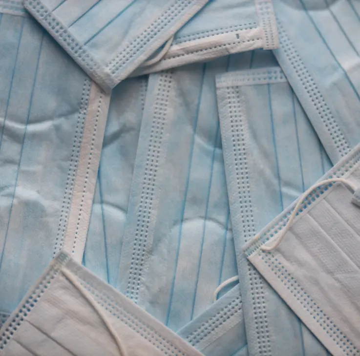 Que faire des masques périmés en entreprise ? Guide complet de gestion et recyclage.