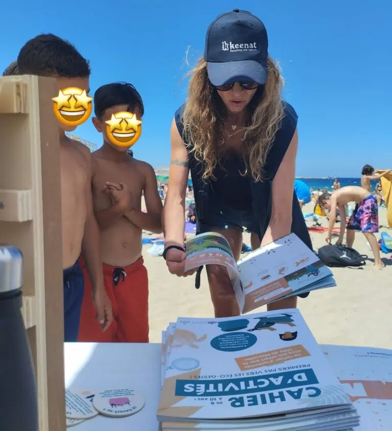 Sensibilisation pollution des mégots avec un cahier activité. Ville de Marseille Keenat